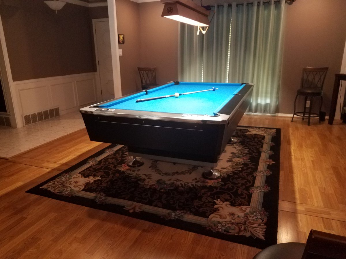 poolplayers's tweet image. Home is where the pool table is ❤️🎱  #apapool #poolplayer #pooltable #billiards
Left 📷 Will DuVall
Right 📷 Larry Yeats