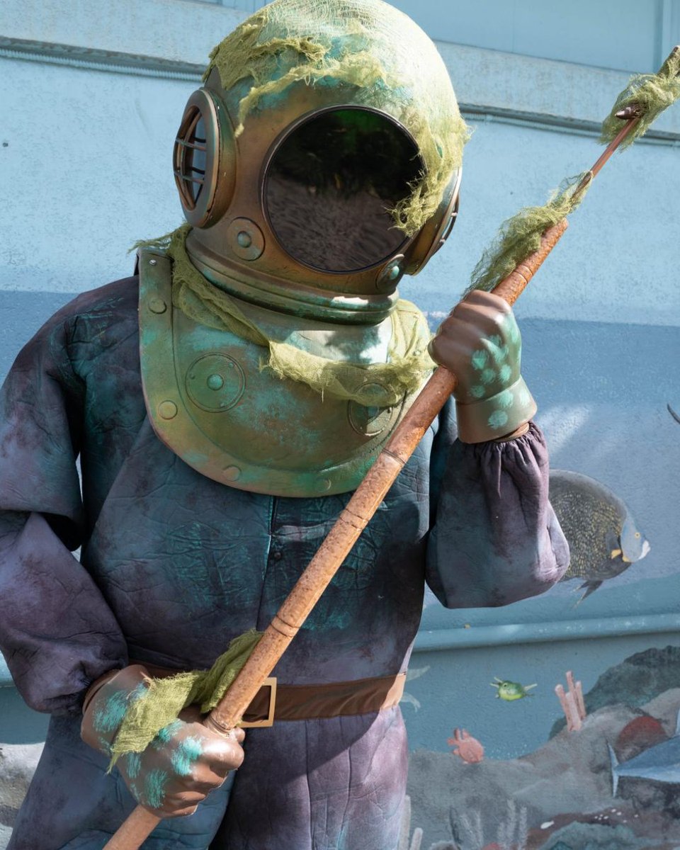 WSUSignpost's tweet image. ⬆️ Read the whole story on our website, the link is in our bio!

✍️ &amp;amp; 📸: Samantha Matsuura | Photographer, the Signpost

#Thesignpost #Halloween #Decorations #Seasonal #Weberstate #Ogden #Utah #Creepy #Spooky #October31st