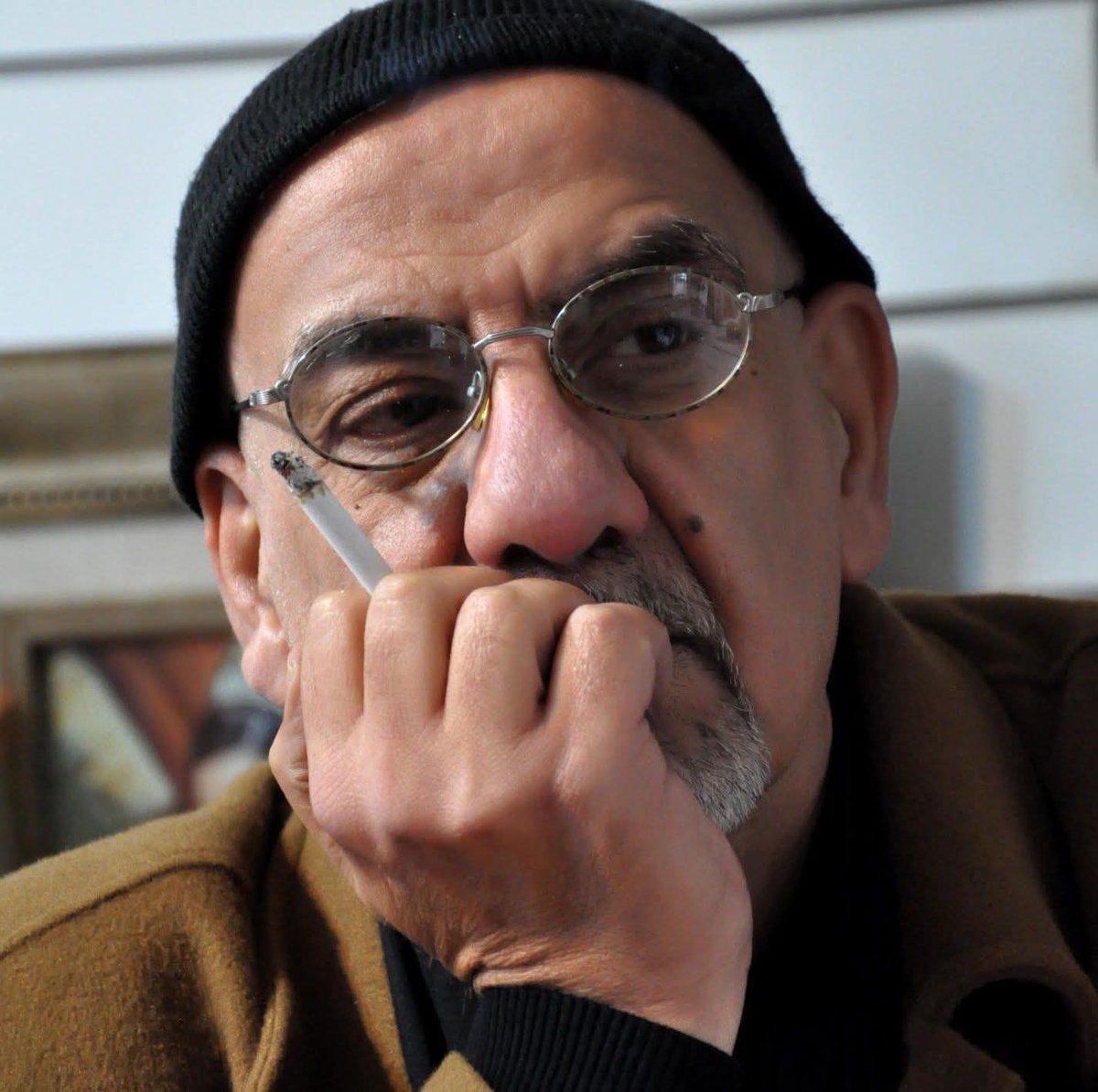 الساحة الثقافية العربية تفقد الشاعر والمترجم اللبناني اسكندر حبش..
وحبش وُلد في بيروت عام 1963. وأصدر العديد من الدواوين الشعرية منذ منتصف الثمانينيات منها:
بورتريه لرجل من معدن (1987) نصف تفاحة (1994)
أشكو الخريف (2002).

خالص العزاء لذويه ومحبيه.