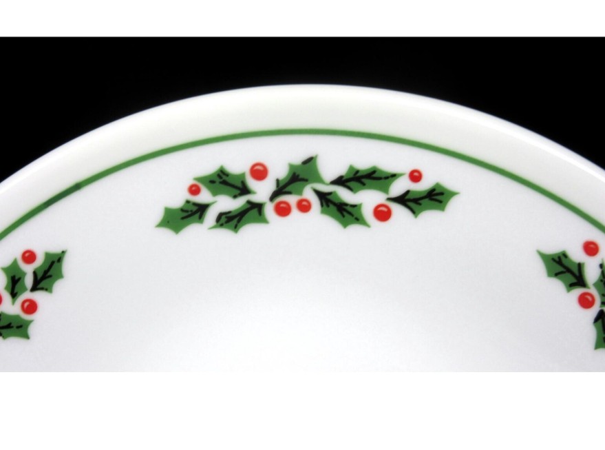 rusticrelics04's tweet image. Check out Set Of 4 Corelle By Corning Winter Holly Days Christmas Dinner Plates 10-1/4" ebay.us/m/t00J6G #eBay via @eBay