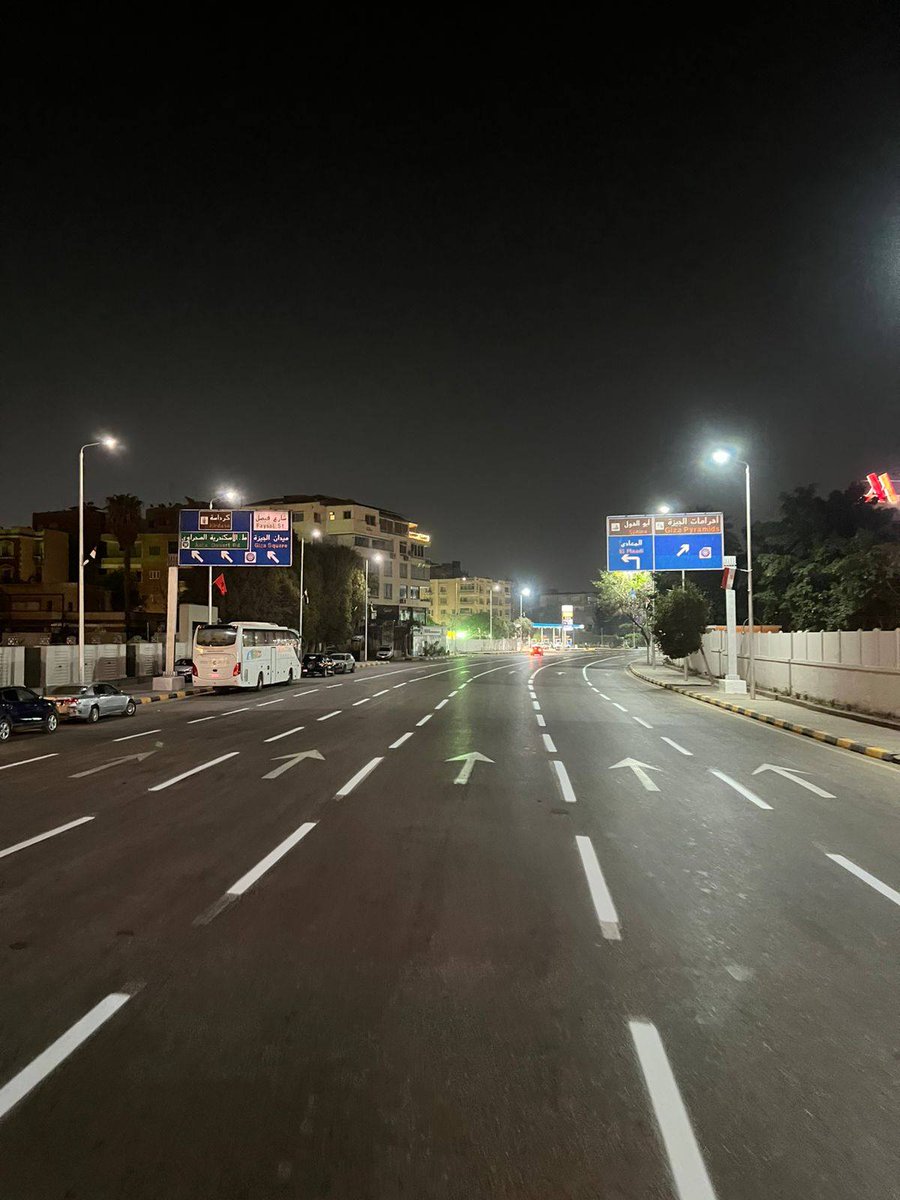 hamedezzeldin's tweet image. ما شاء الله .. الطريق من ميدان الدقي بالجيزة مرورا بشارع الهرم وانتهاء بالوصول الى منطقة الاهرامات ومتحف مصر الكبير .. صار لوحة فنية ترفع رؤوس كل المصريين ..باستثناء كارهي مصر وأعدائها من غير المصريين .. وللأسف بعض من الخونة الذين يتجرعون المرارة هذه الأيام .. تعرفونهم بالتأكيد…