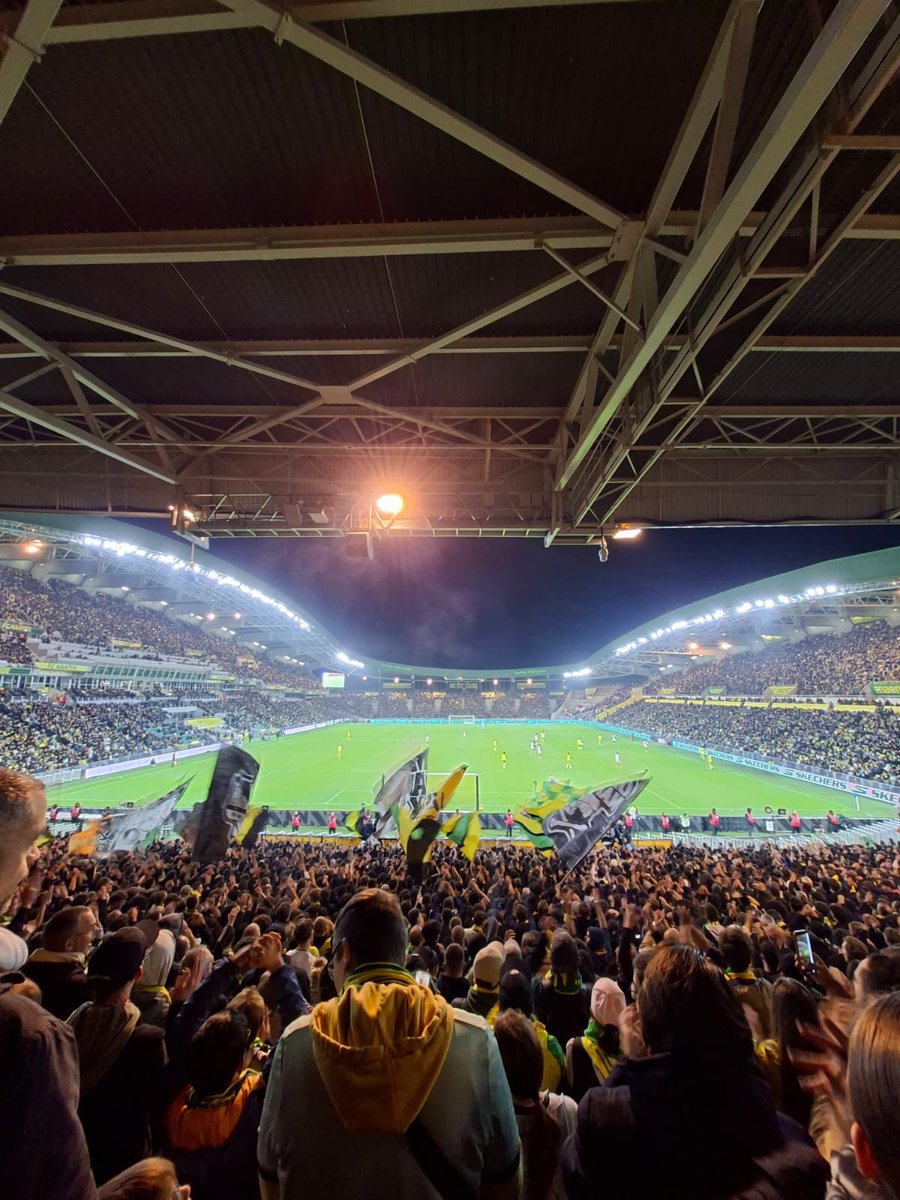 [Ligue 1] 10ème journée : FC Nantes 3-5 AS Monaco
Un match spectaculaire et des belles intentions, encourageantes pour l’avenir. Une 15aine d’EC présents derrière notre équipe !
#lespritcanari #EC02 #nantes #naoned #ASMFCN