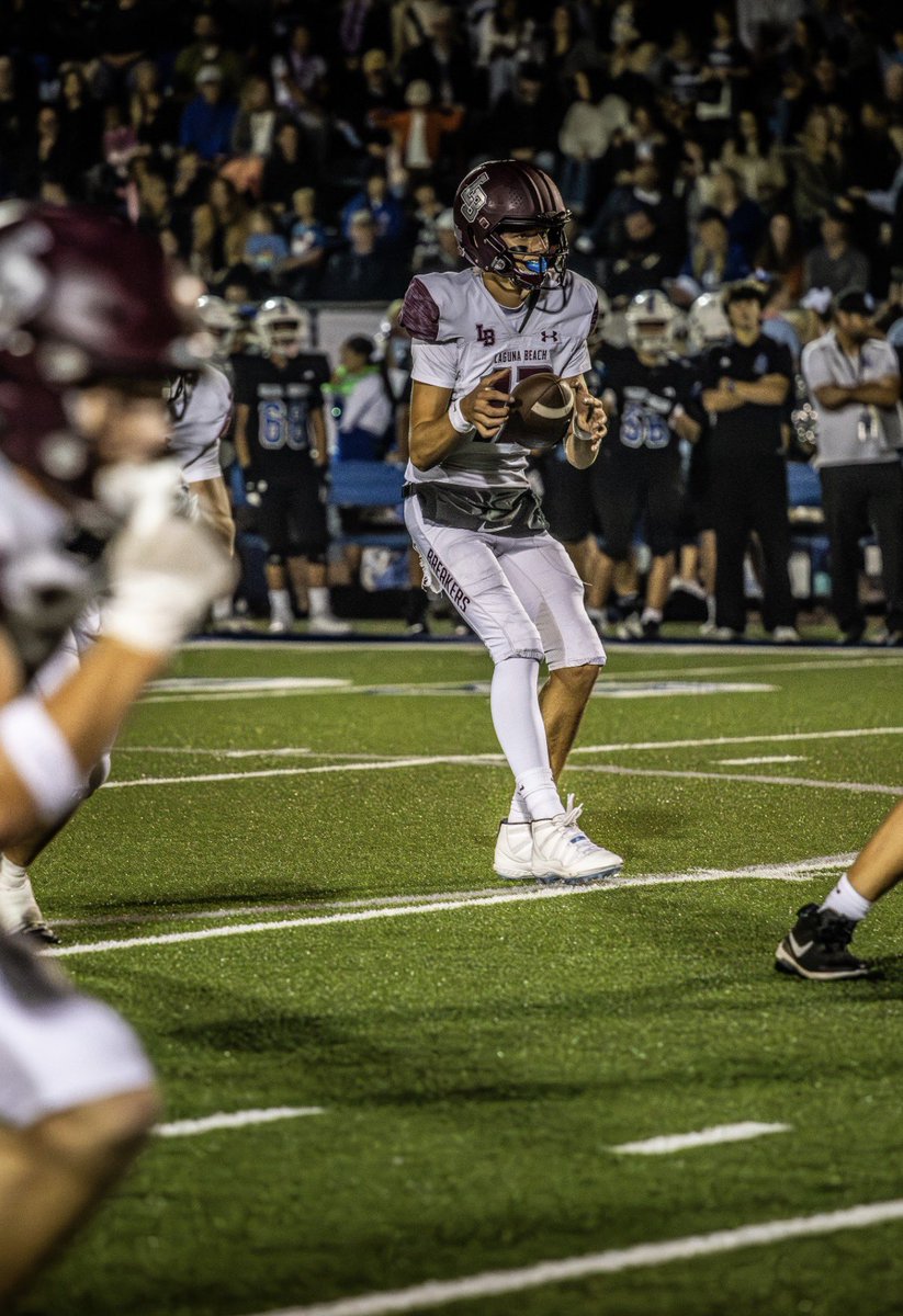 Jackhurst_12's tweet image. Updated stat rankings through 9 games 

40 touchdown passes

Orange County #1 
California #2 
USA # 6

(Source Max Preps)
@Laguna_Football @CoachBraun3 @cicimurray @latsondheimer @mikehuntley63 @BronHe @Andy_Villamarzo @ocvarsityguy @CoachZampese @coacharroyo @adamgorney…