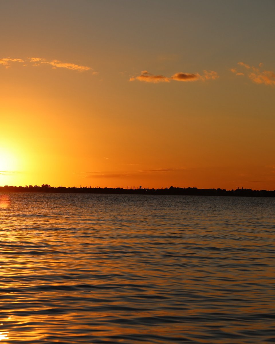 Orange skies and calm vibes 🌅 #VisitIndianRiver

📸: @naturalist.vision on I.G