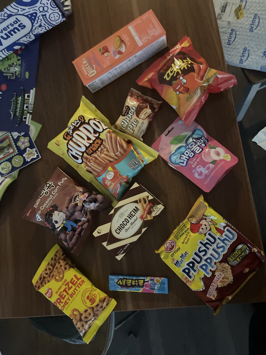 just got my first universal yums package sooooo cute nom nom nom anyone ever had any of this &amp; have thoughts lmk