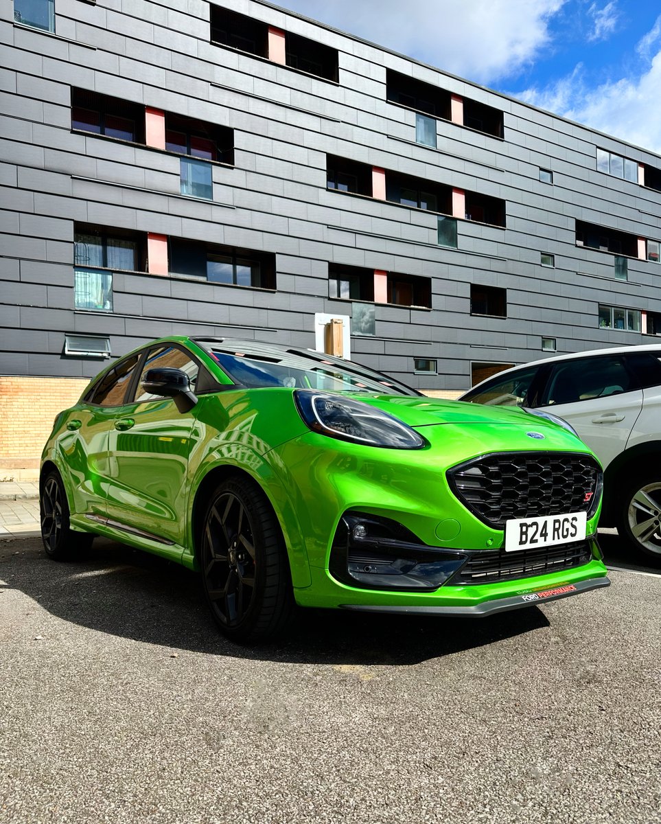 Getting the Puma Ceramic coated soon and she’s getting detailed :)