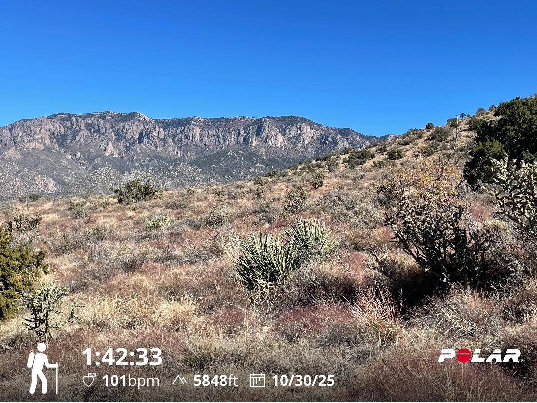 Howtobefit's tweet image. It felt challenging during the 572&apos; of elevation gain in the first half of the hike with my daughter this morning, but then it was all downhill with Mt. Taylor in the distance all of the way back!