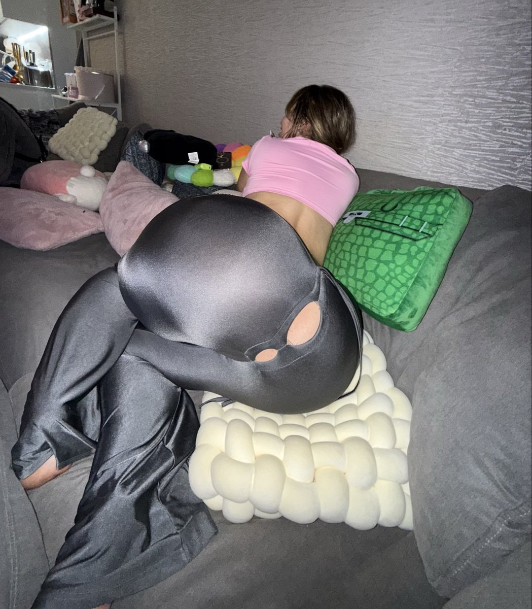 Ely La Bella tweet media