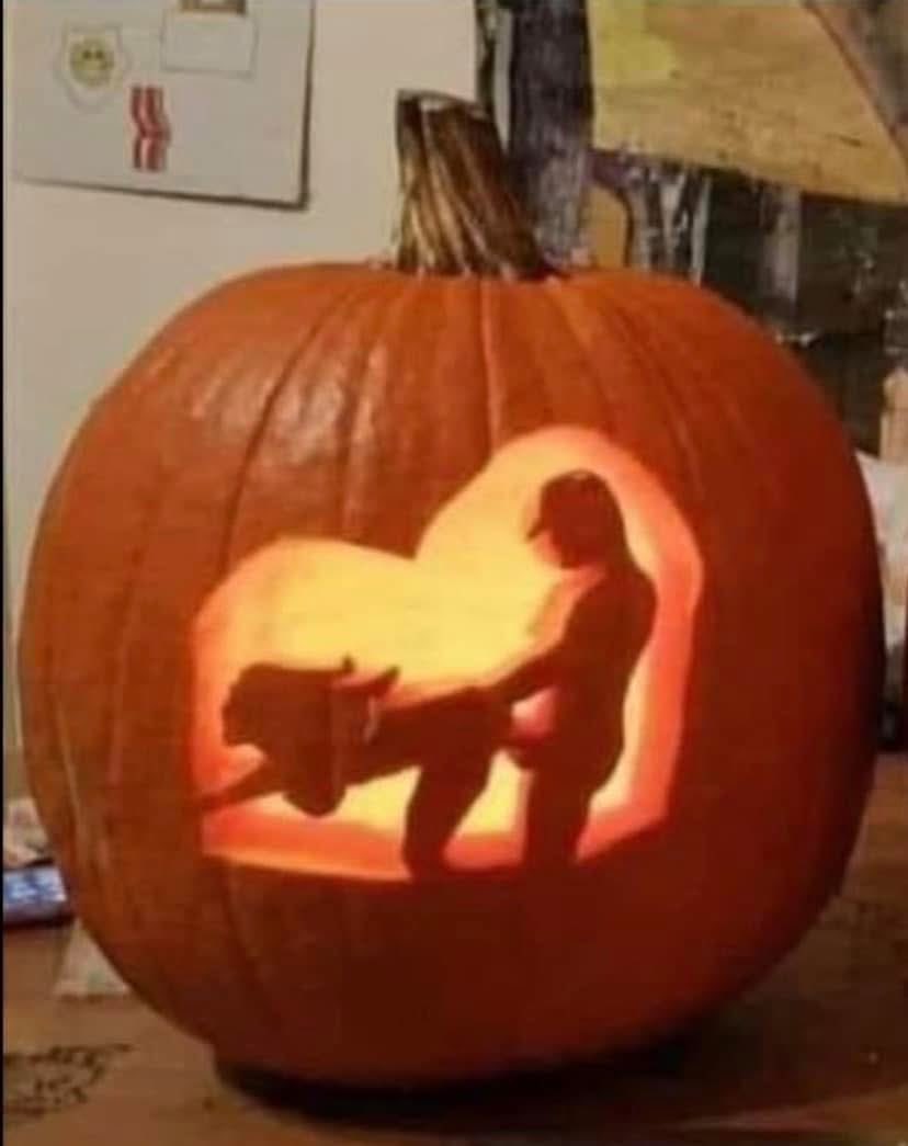 The pumpkins are ready for tomorrow 🎃  

#Halloween