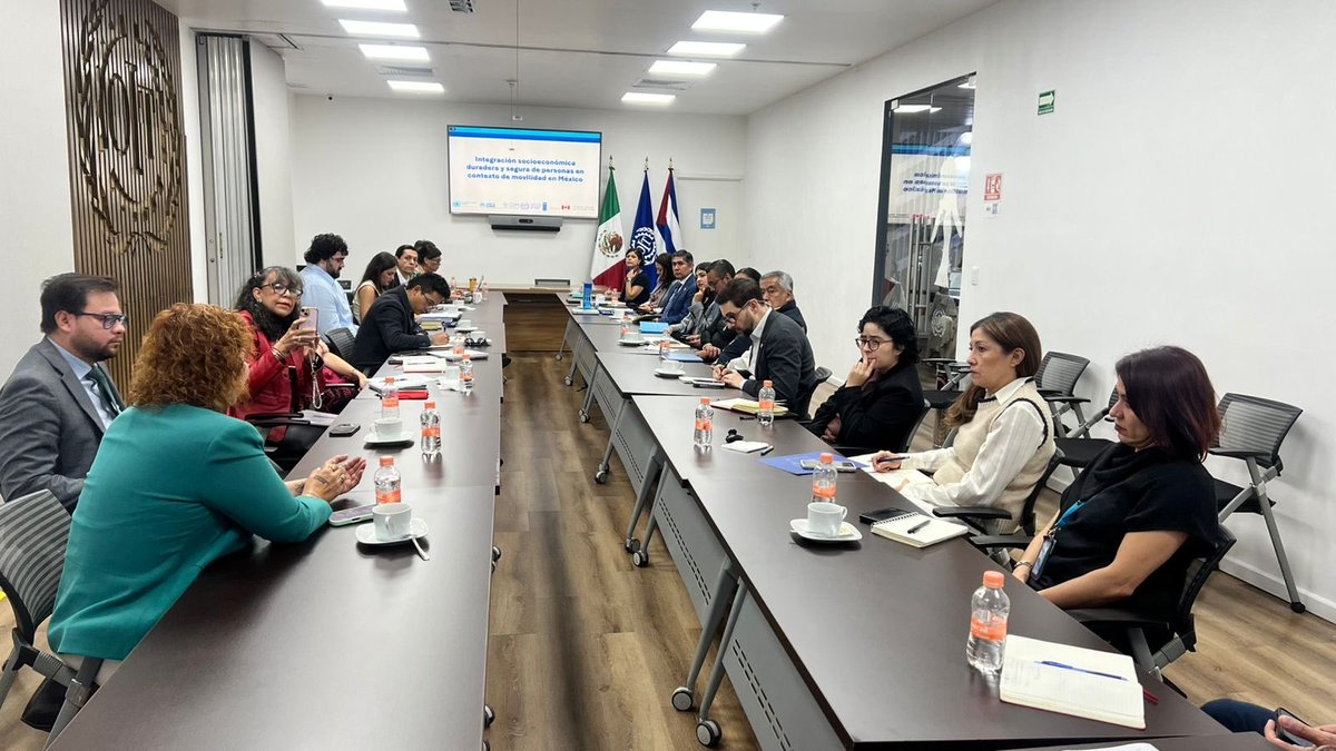 Sindicatos Unidos con México Moderno tweet media