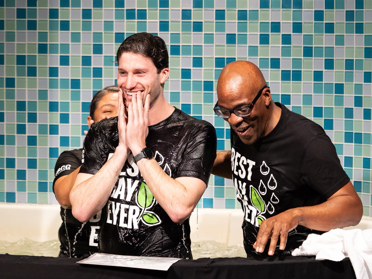 NBCCBayArea's tweet image. 💦 22 lives. 1 incredible day. 🙌

Our Fall 2025 Baptism Gathering on October 18 was filled with worship, celebration, and transformation! God is moving through NBCC! 💚

#BaptismSunday #JesusTransforms #NBCCFamily #NBCCbayarea
