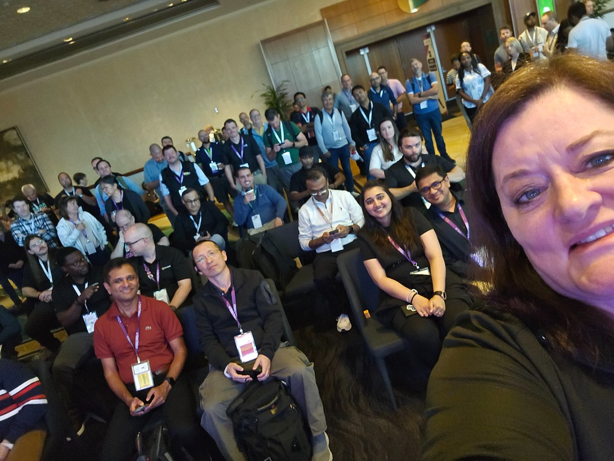 shortcutshari's tweet image. WOW! Blown away at the amazing attendance at my #PowerPages theater session at @PowerPlatformConf! Ya&apos;ll ROCK at the end of day 5 for continuing this learning journey. The crowd DOUBLED after this pic! #PPCC25 #emPOWERd #GirlGeeks #WomenInPower