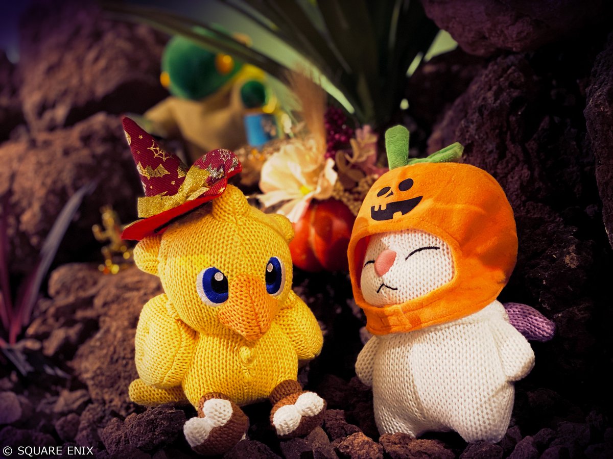 FinalFantasy's tweet photo. Trick or treat? When your visitors are a moogle and a chocobo, it's always a treat!

Happy Halloween! https://t.co/9IHbgKIsjM