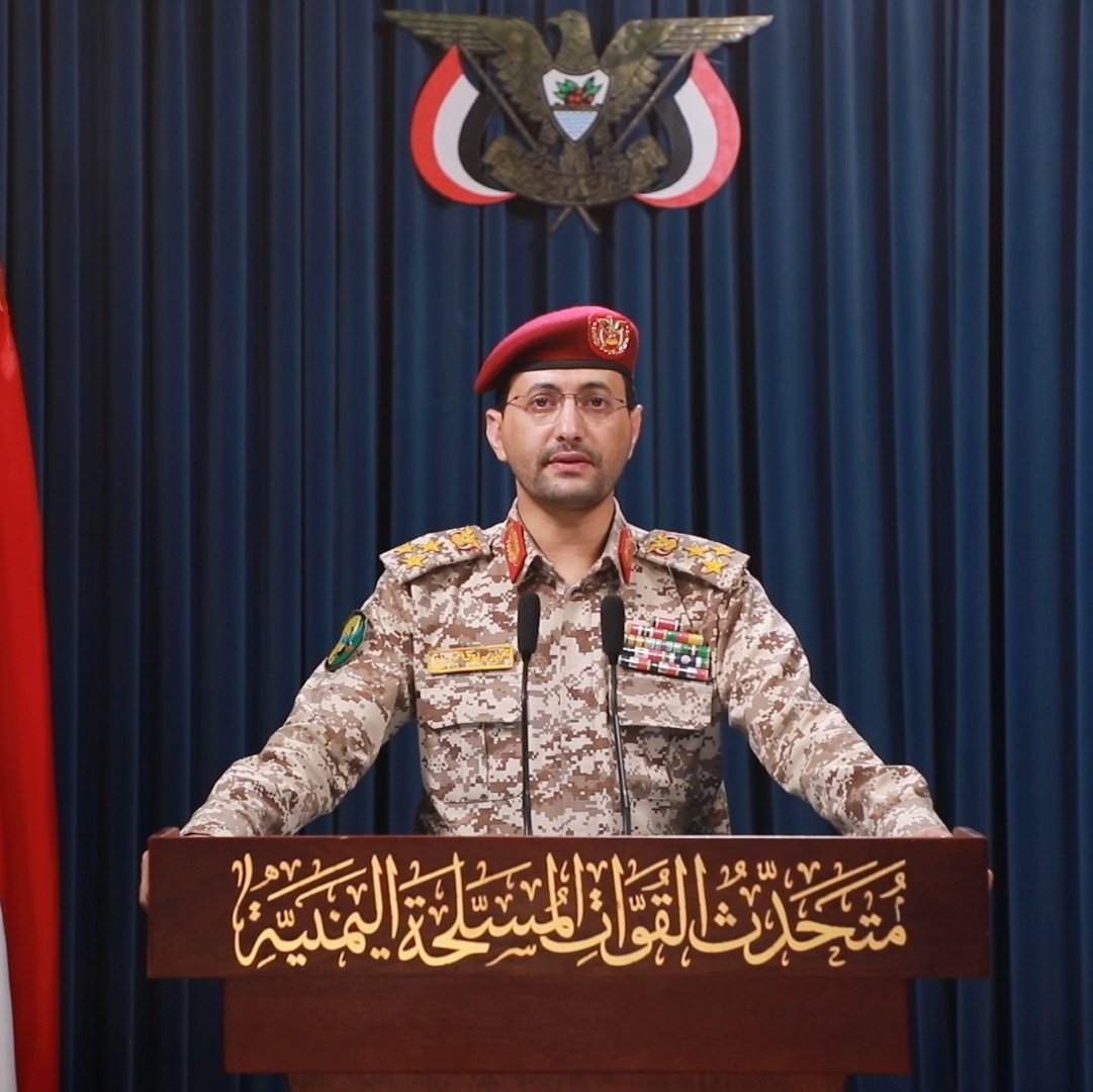 فهد الغنامي

ما بعد عبدالسلام إلا سريع.

محمد عبدالسلام، رئيس وفد صنعاء المفاوض، دعا السعودية بالأمس إلى السلام والالتزام بخارطة الطريق التي وقّع عليها الجميع منذ سنوات..!
عليهم أن يفهموا الرسالة جيدًا؛ فالمعتاد أن يستلم يحيى سريع الميكروفون من عبدالسلام في اليوم التالي.

من يفهم