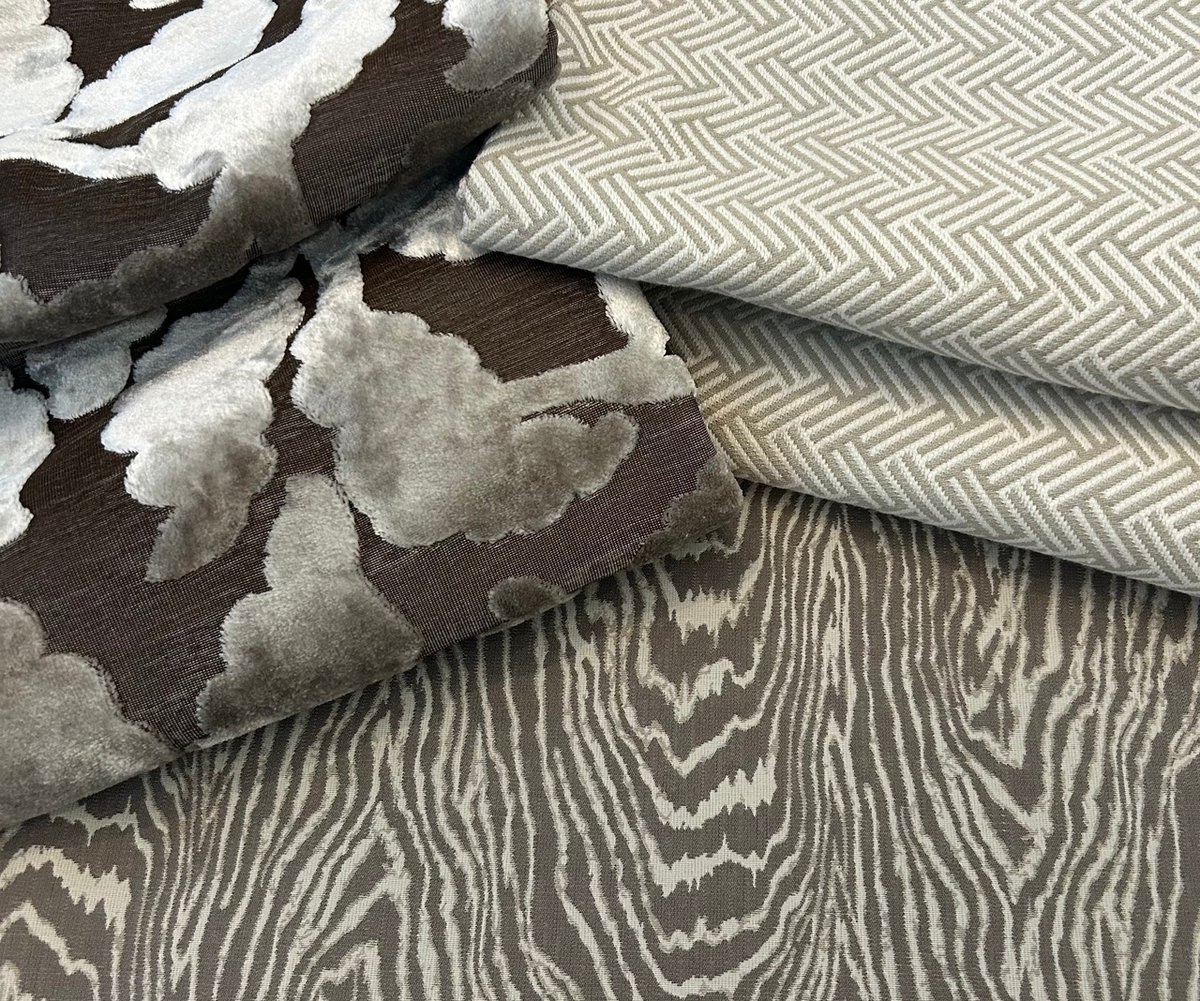 partytables's tweet image. When your signature color is gray, this linen combo calls your name!
Florence Cream + Western Thatch + Timberland Ashe = bit.ly/PartyTables #EventDesign #FallDesign