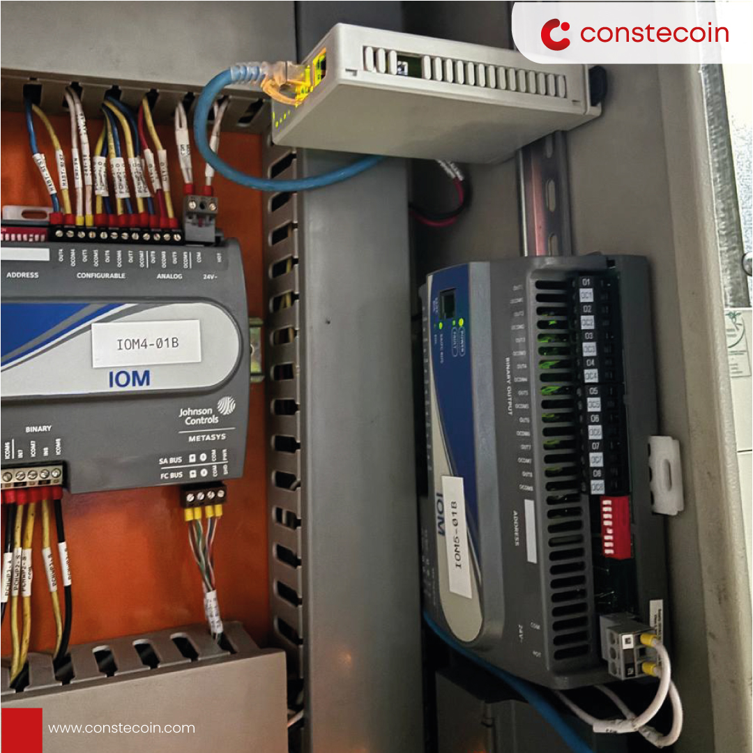constecoin's tweet photo. Constecoin integra señales analógicas y digitales del sistema de climatización de una empresa líder en telecomunicaciones, facilitando su monitoreo desde un software DCIM. La integración de protocolos BACnet IP a Modbus TCP/IP garantiza transmisión de datos confiable. 📡 https://t.co/ikI7XV7aCt