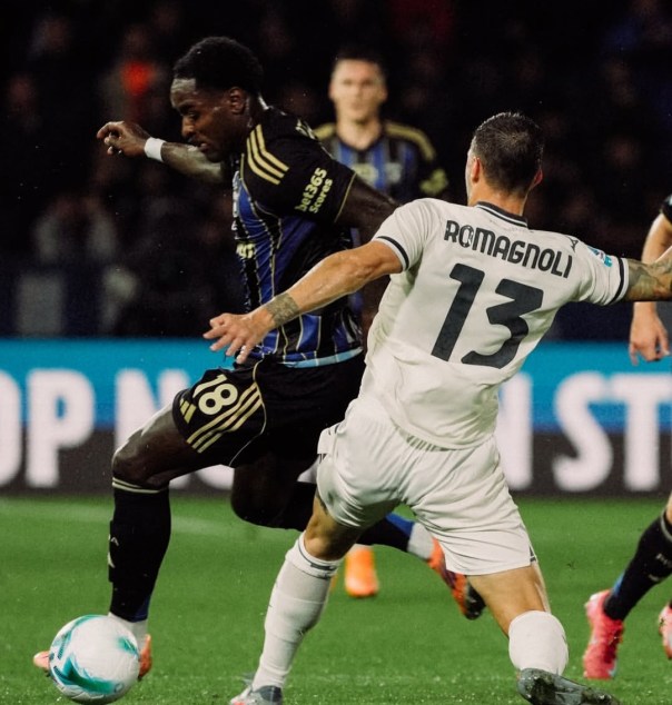 Pisa frena la Lazio (0-0) e stacca la Fiorentina. Palo biancocelesti, grandi parate di Provedel. Pagelle
firenzepost.it/2025/10/30/pis…