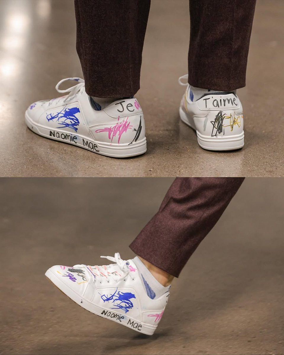 Protrending's tweet image. When your shoe designer is your daughter! ❤️👟
_
@anthonymantha39
@penguins