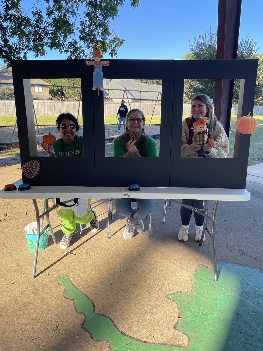 Jennifer Dees tweet media