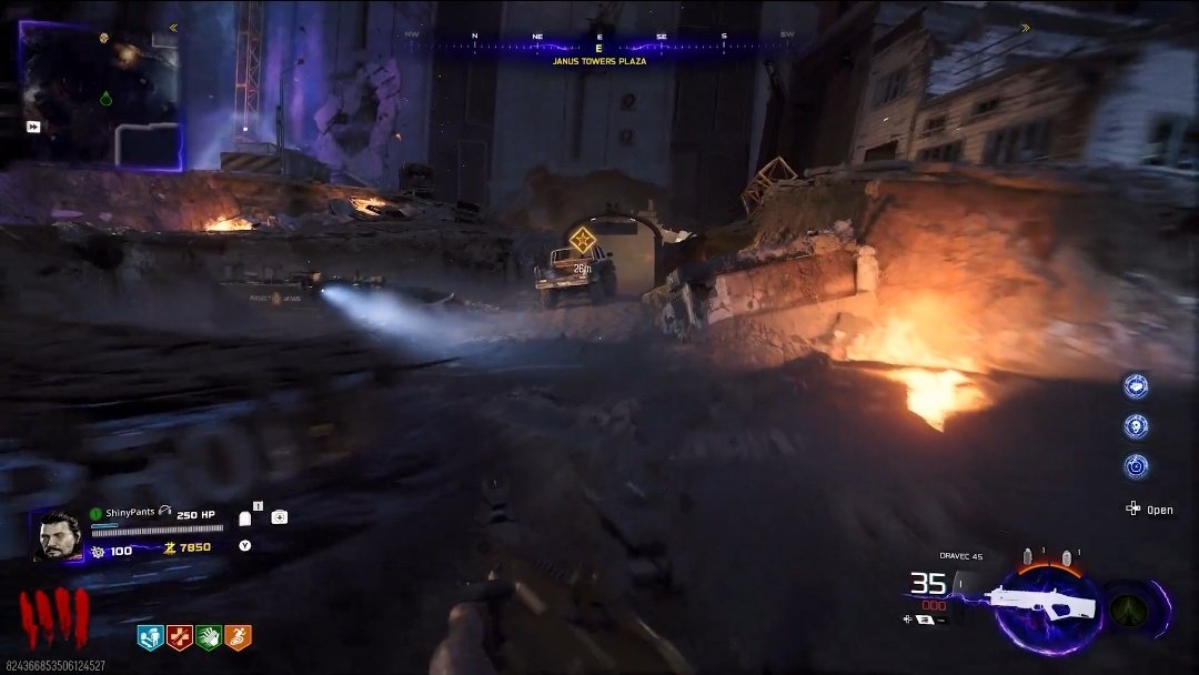 PRIMlSDOCTOR's tweet image. "custom zombies hud" y'all literally made it purple and called it a day ARE YOU SERIOUS