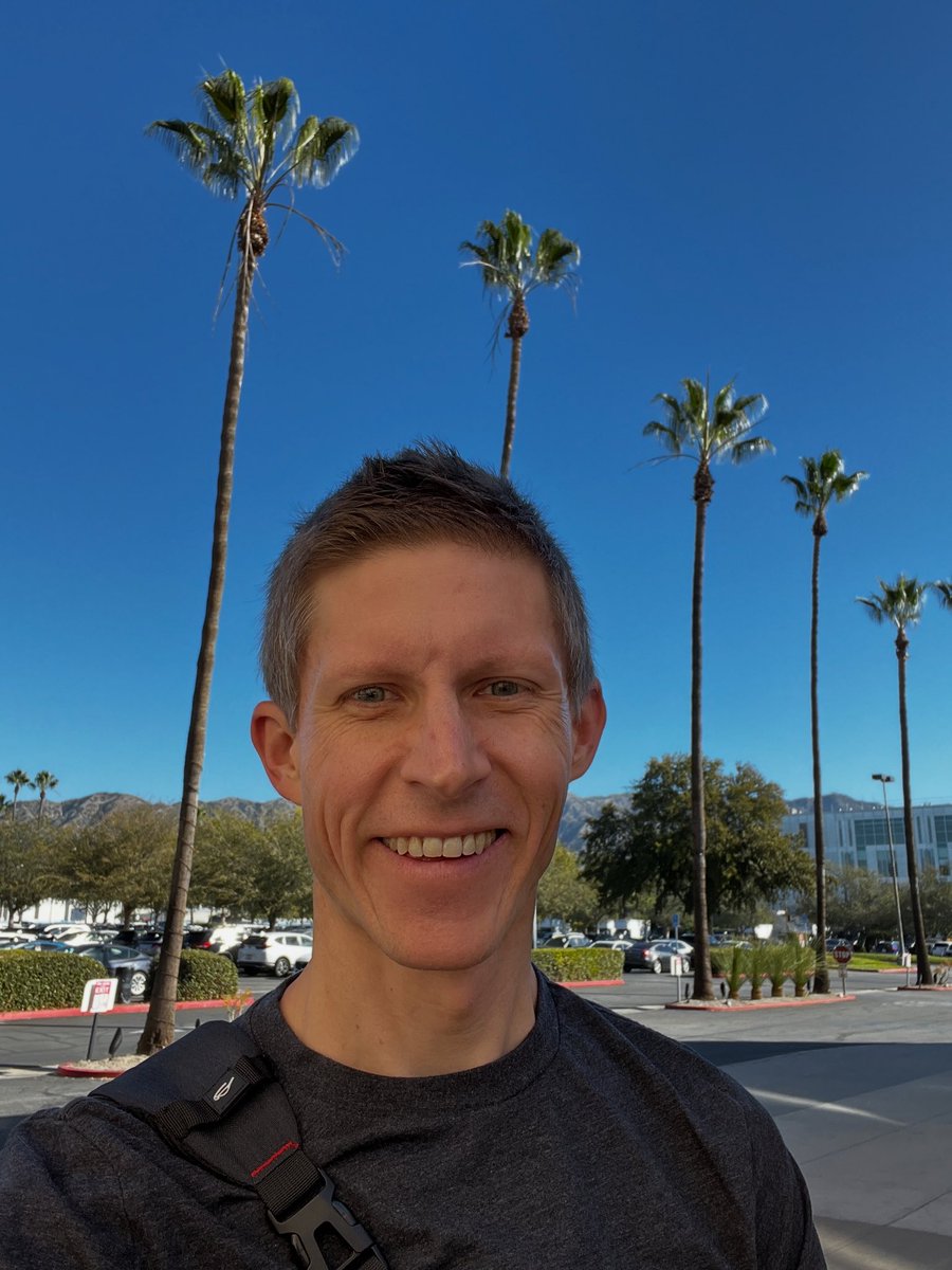 AndrewGcomposer's tweet image. Always such a great time hanging with friends and meeting new ones!  Thank you to all the wonderful speakers and GameSoundCon staff for another great year!  #Gamecomposer #gameaudio #composer #gamedev #vgm #videogamemusic #nashville #Gamesoundcon #GSC2025 #GSC