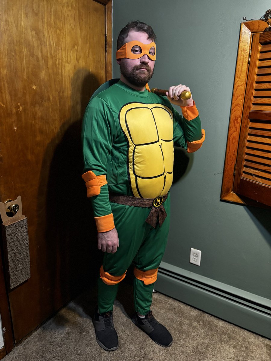 Cowabunga! Happy Halloween, will be live with the Injustice 2 tournament at 7 pm est, see you there!