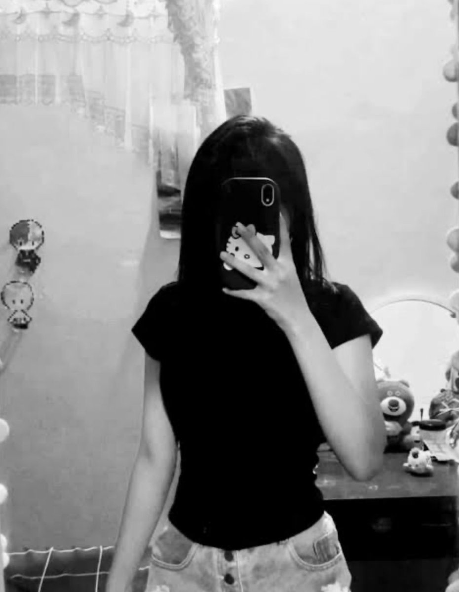 #حقيقه

تخرب ( الملتزم )وترجع ( التايب )
وتسحر عقول الأوادم وين ماكانت 

من زينها عجز عنها (فلتر الشايب)
يبـي يحـاول ( يشينها )ولا شانت..!