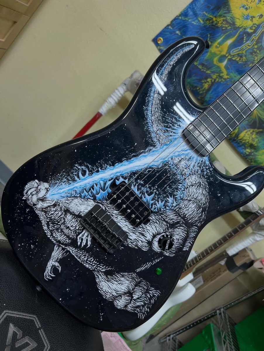 Here's a beast of a #Straturday. 🦖This epic one-of-a-kind build