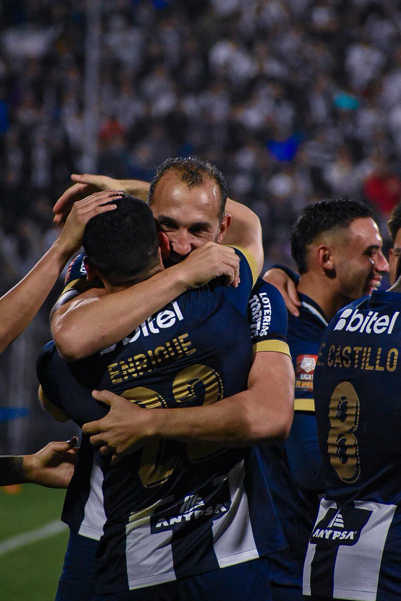 HOY desde las 10:30pm, no se pierdan <a href="/losrenegrones/">LosRenegrones</a> con la previa del partido de mañana ante FBC Melgar y demás temas de la actualidad blanquiazul.

Nos vemos en vivo aquí youtube.com/watch?v=frefQe…