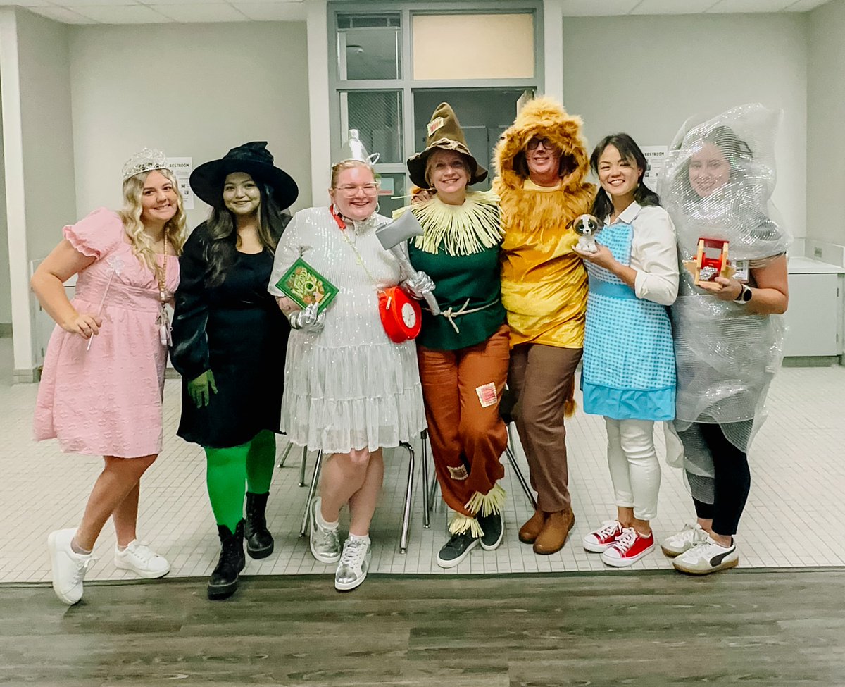 BOOK CHARACTER DAY WAS A SUCCESS!! The fourth grade team took a trip to Oz, and these fourth graders finally got a picture with their (well earned!) KINDNESS CUP! #exleytweets