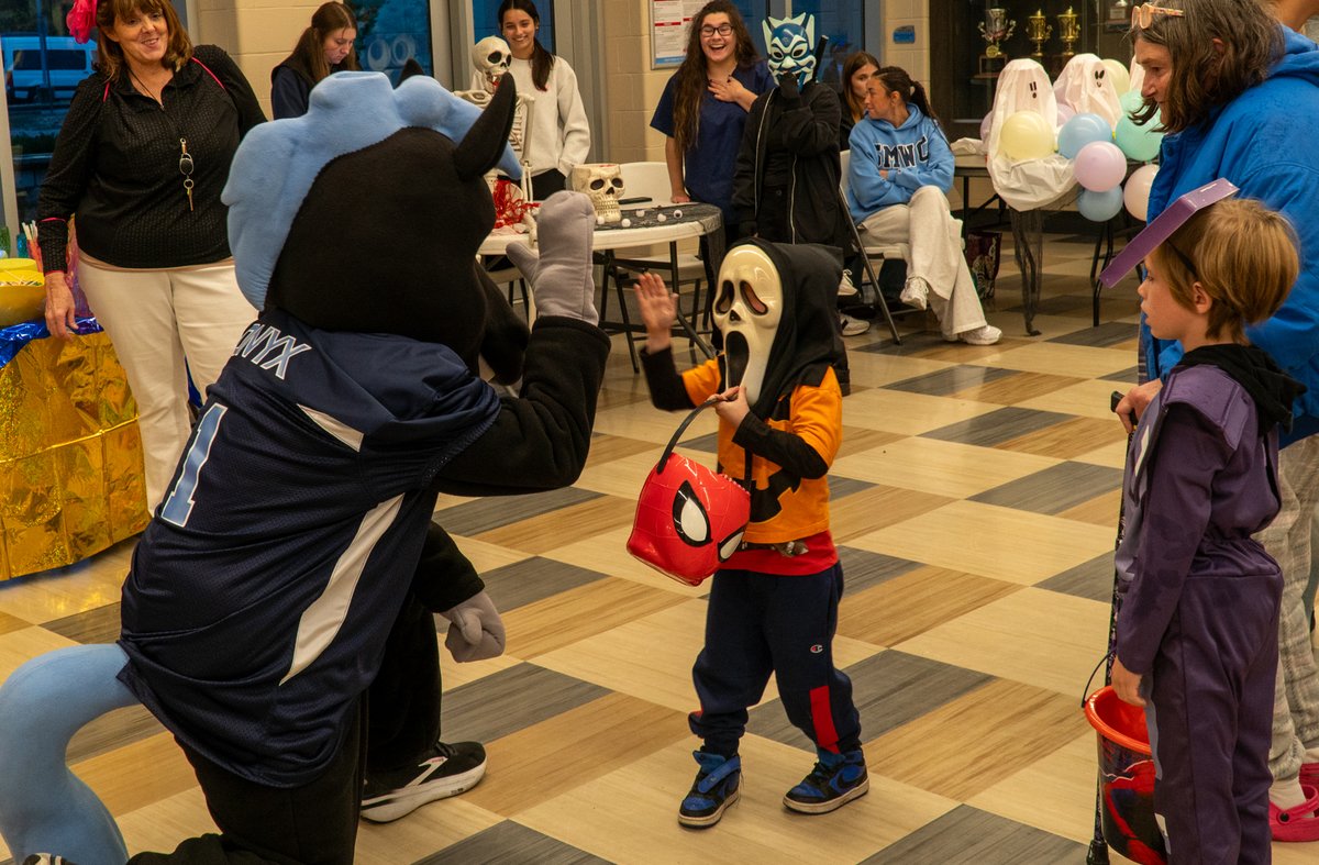 smwc's tweet image. Thank you to all who attended and participated in SMWC's Trunk-or-Treat last night! We loved seeing everyone's awesome costumes!
