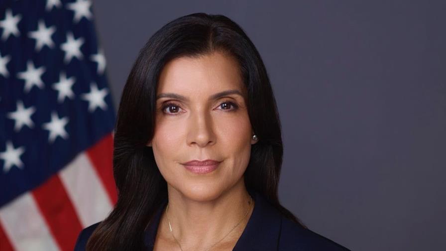 🇩🇴🤝🇺🇸 El Partido Reformista en la persona de su presidente, <a href="/QuiqueAntun/">Quique Antún</a> da la bienvenida a la nueva embajadora de los Estados Unidos en la República Dominicana, Leah Francis Campos.

¡Bienvenida a nuestra tierra! Nos complace saludar su llegada para asumir sus funciones al