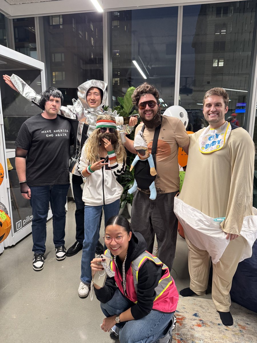 I seriously can't believe that <a href="/AndrewSze/">Andrew Sze</a> made me dress up as emo 2 years in a row for halloween secret santa at <a href="/Alchemy/">Alchemy</a> 

This calls for serious revenge next year 😂