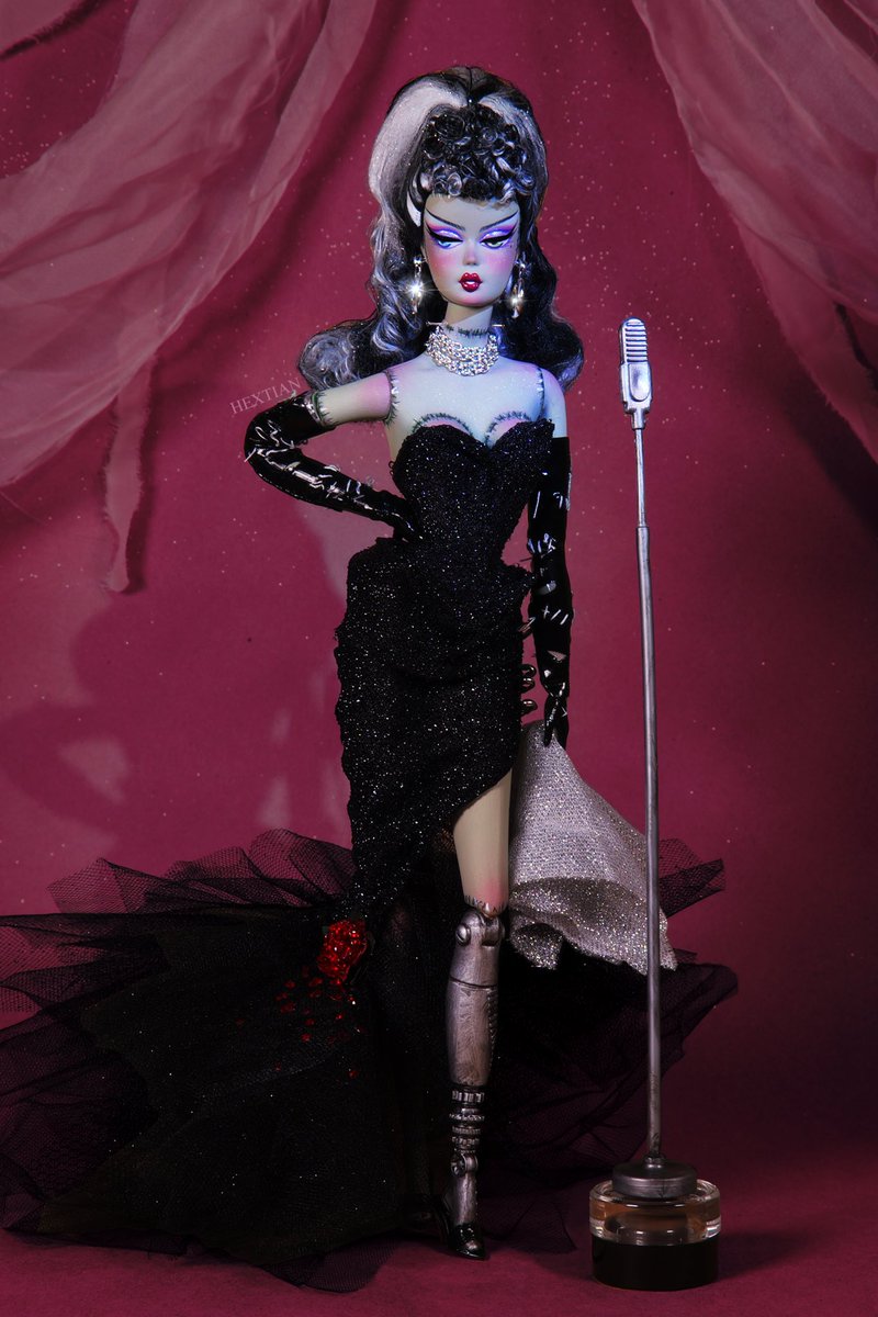 hextian's tweet photo. serving 2 looks is this Ghoul’s specialty! https://t.co/uRwW6p5mGh