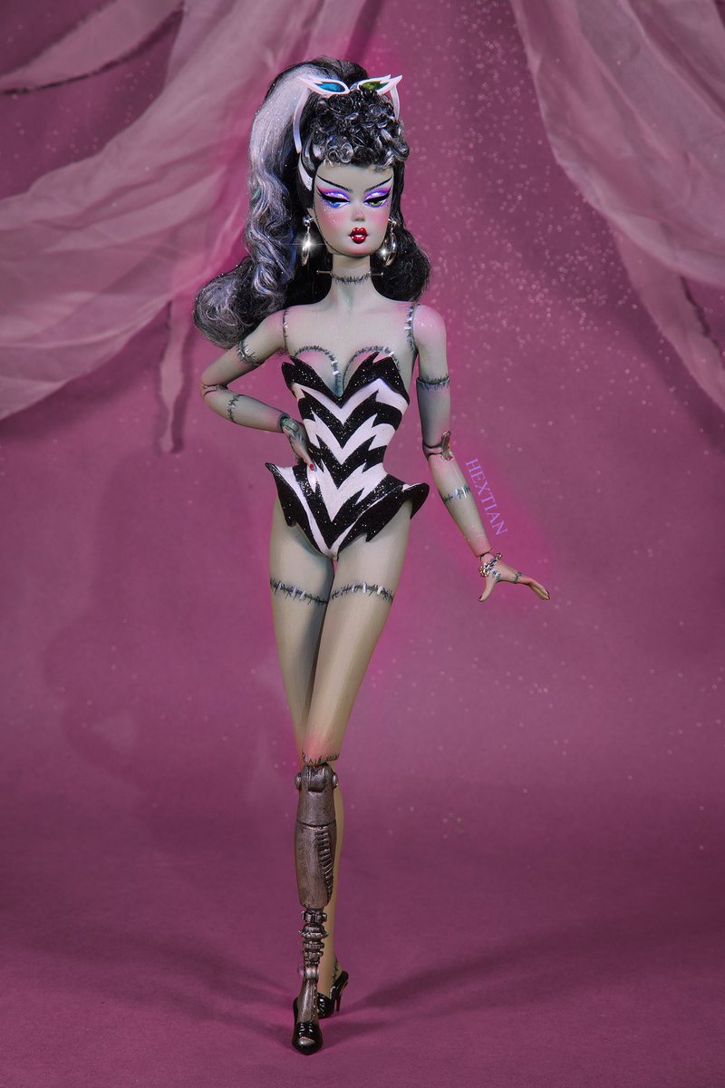 hextian's tweet photo. serving 2 looks is this Ghoul’s specialty! https://t.co/uRwW6p5mGh