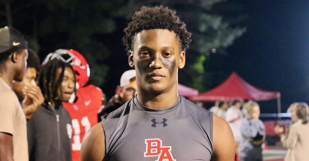 Four-star Class of 2027 LB <a href="/K2simon2/">Kenneth Simon ll</a>, a Top247 prospect who’s the son of former Vols LB <a href="/CoachKSimon/">Kevin Simon</a>, says he has accepted an invitation to play in the 2026 Under Armour <a href="/AllAmericaGame/">Under Armour All America Football Game</a>.

247sports.com/player/kenneth…