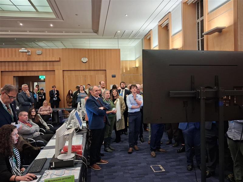 🗳️ Returning Officer adjudication for the Stirling East by-election is underway inside the Council Chambers at Old Viewforth.

#Election #StirlingEast