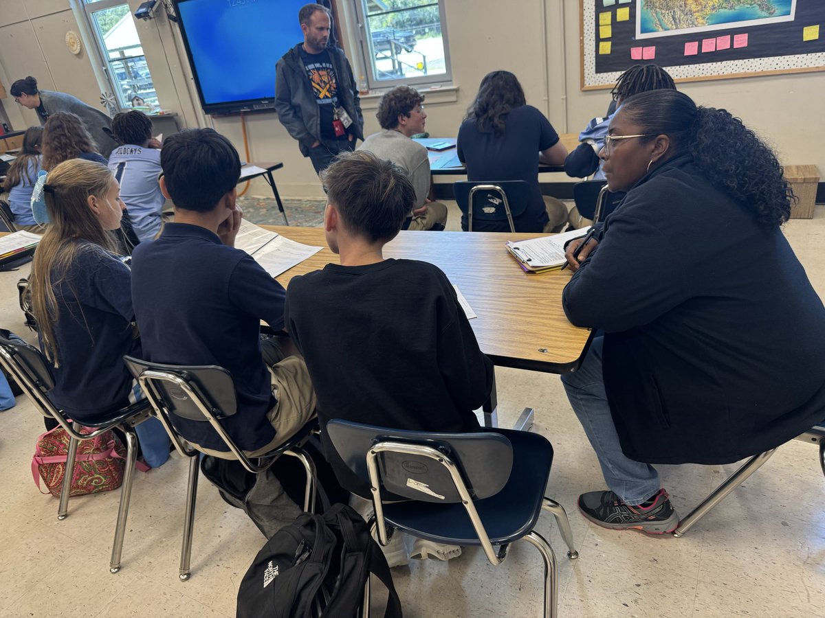 ChristinaHulin's tweet image. Enjoyed joining @NIETteach Senior Specialist @RVariest today at St. Amant Middle School! She supported Dr. Green and her core team as they used the learning walk process to build a shared understanding of instructional excellence. ✨ #TheNIETWay @APSB_official @TheresaHamiton