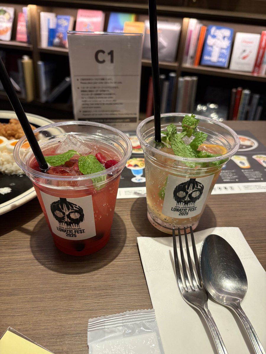 なっさん　804040. HARUKA DESIGN】Vネックセミオフショルニット【宅配便