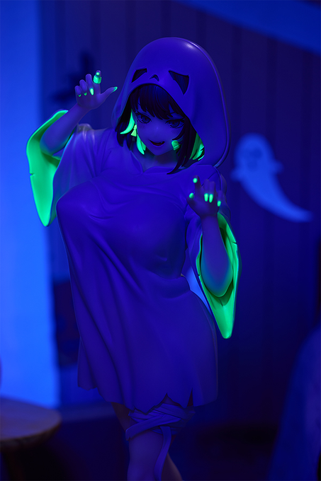 I'm so proud to announce that I've been working on a GREEN halloween Miru figure with details: dmm: