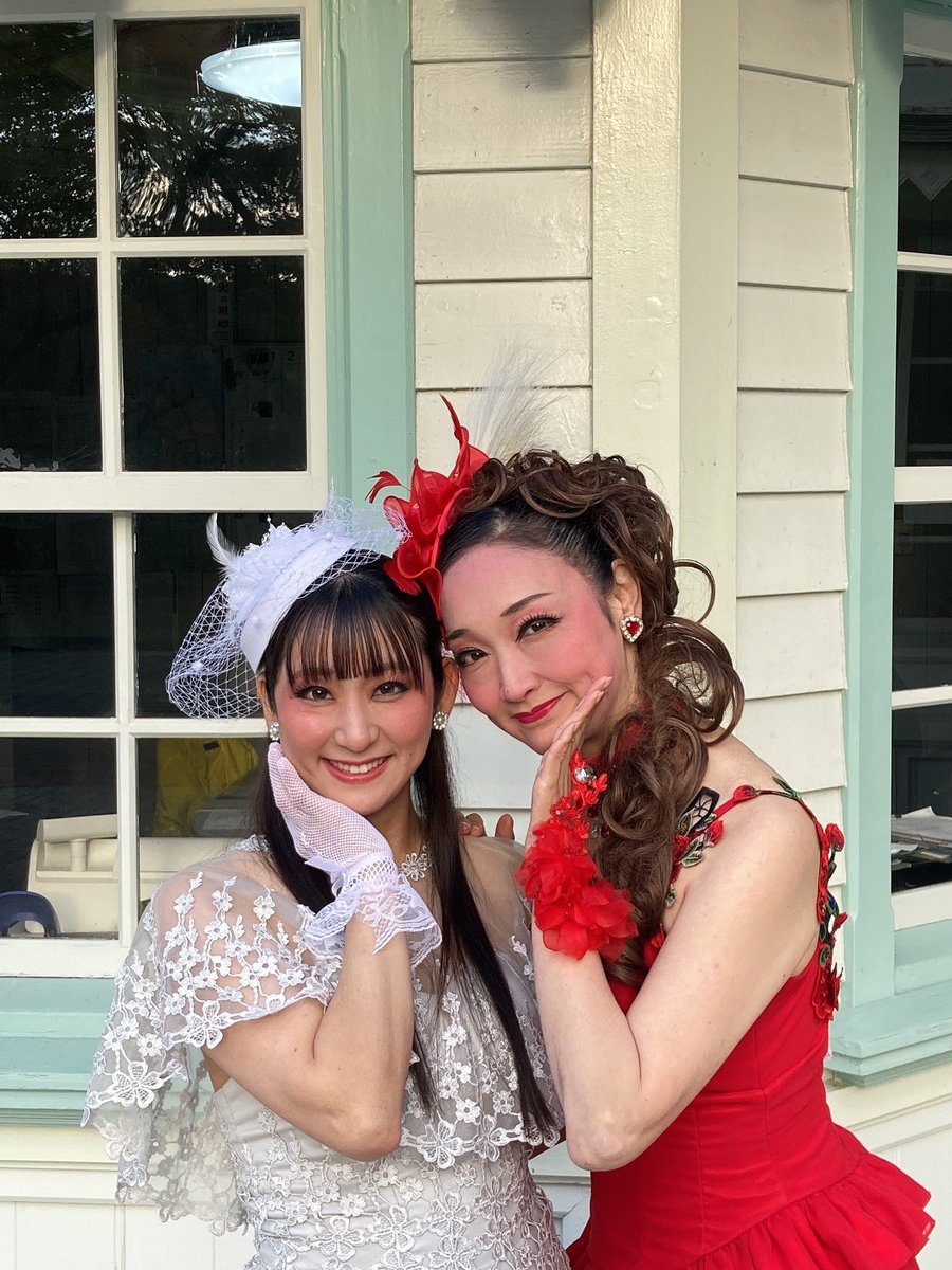 KN7_msc's tweet image. #劇団ゆめいろ
秋田県小坂町 #康楽館 
『 #秋の花道 』
全65公演完走！
素敵なお客様との出会いに恵まれ、愛のあるスタッフさんに支えてもらい、第2の家族やんっていうくらい大好きな共演者の皆様と過ごせて幸せでした。
１日１日が忘れられない大切な時間。
感謝で胸が一杯です😌

葉子役/喜多村夏実