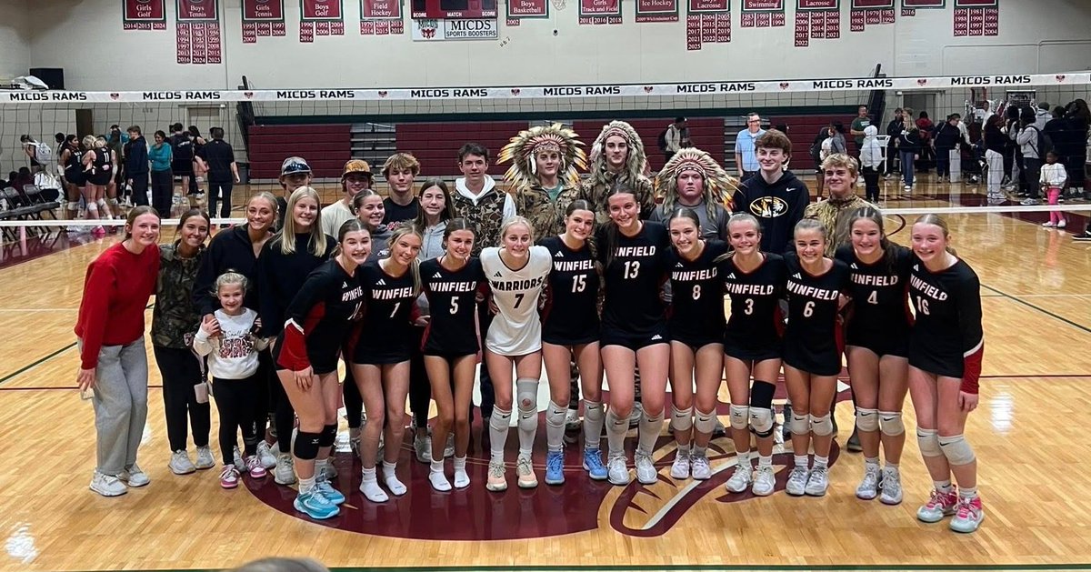 Volleyball defeats MICDS in the state sectional round of the Class 3 state tournament! Congratulations ladies!!!! #oWnit