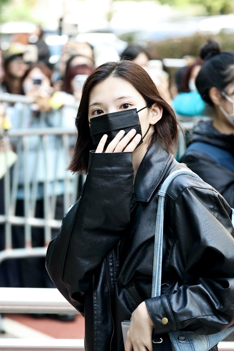 공항에서 포착된 지우