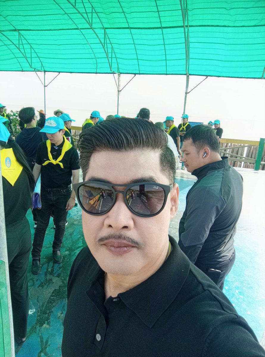 LonelyDragon tweet media