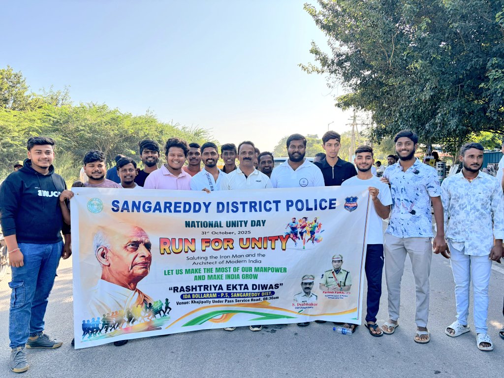 rohitkumar9848's tweet image. On occasion of Rashtriya Ekta Divas We have Participated in 2km Run with @IdaBollaramPs 
@BOLLARAMMUNICI1

#Runforunity
#SardarVallabhbhaiPatel