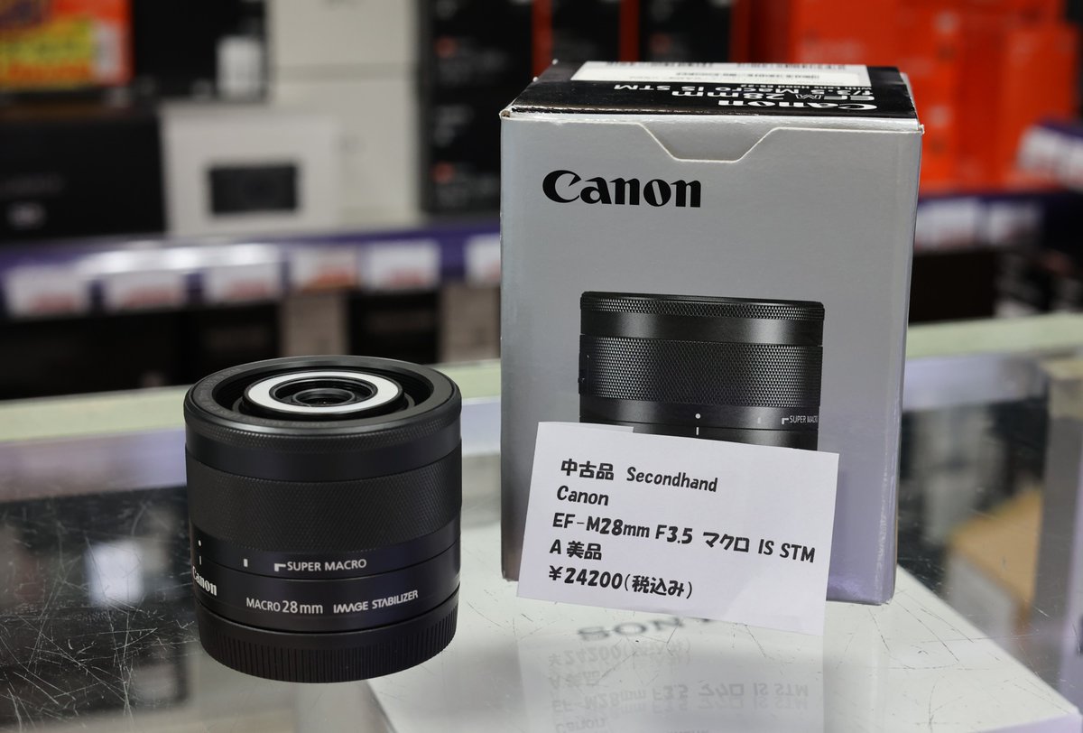 akibaoo_camera's tweet image. レンズの先端のLEDが光る！テーブルフォトや花の写真等、美しく光が演出できるカワイイレンズ、質感もGOOD!
#canoneosm #compactcamera