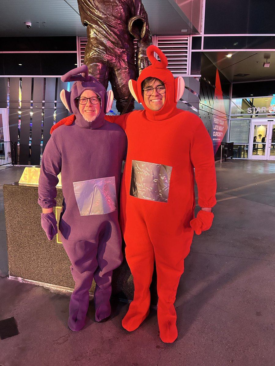 10/10 would recommend going to a <a href="/LAKings/">LA Kings</a> with your Dad as the Telletubbies