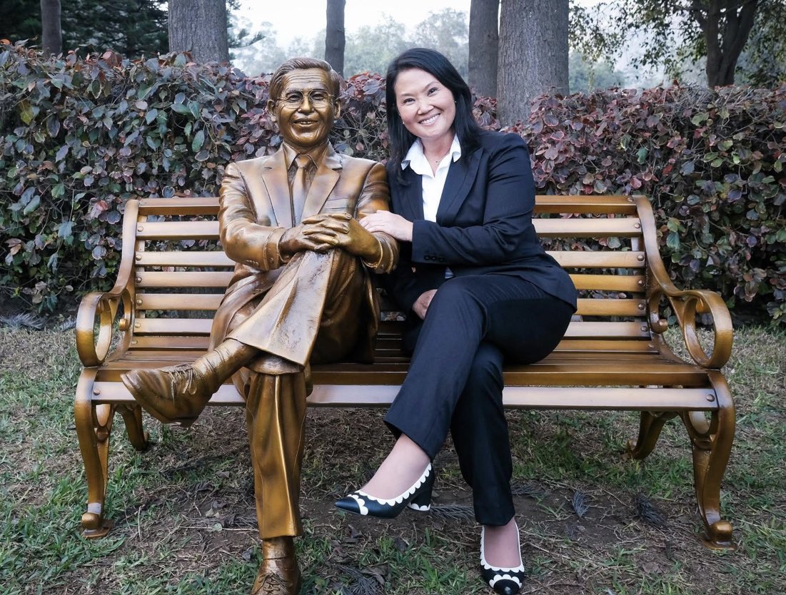 AlertaNews24's tweet image. 🇵🇪 | AHORA: La política peruana Keiko Fujimori, hija del expresidente Alberto Fujimori, anuncia su cuarta candidatura presidencial.