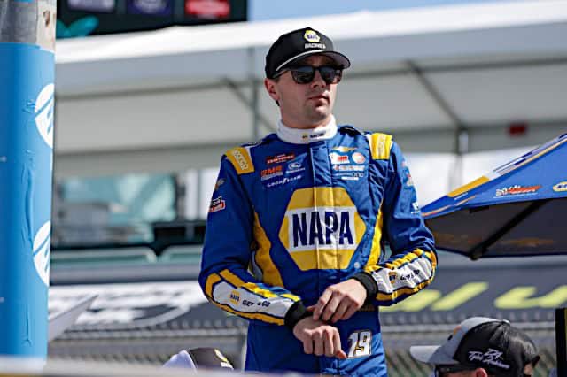 DailyDownfords's tweet image. .@christianeckes is fully expected to move to McNally-Hilgemann Racing for the 2026 Truck Series season.

He was originally signed and under contract to drive in O’Reilly Series for Kaulig Racing next year, but Kaulig has since shut down its program.