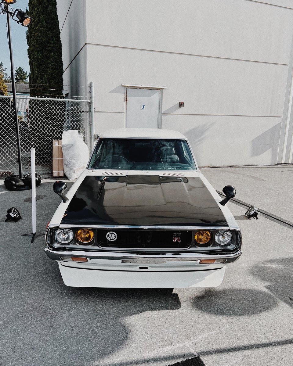 DancingFlame33's tweet photo. Car Week via iPhone pt. 1 📷🏎️

#montereycarweek #carweek2023 #broadarrowauctions #legendsoftheautobahn #hagerty #iphone https://t.co/ucLTHxmoCf